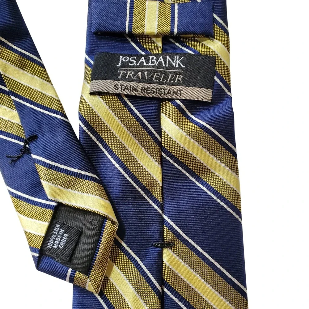 Jos.‎ A. Bank Traveler Silk Tie Navy Gold Stripe Necktie Business Formal
